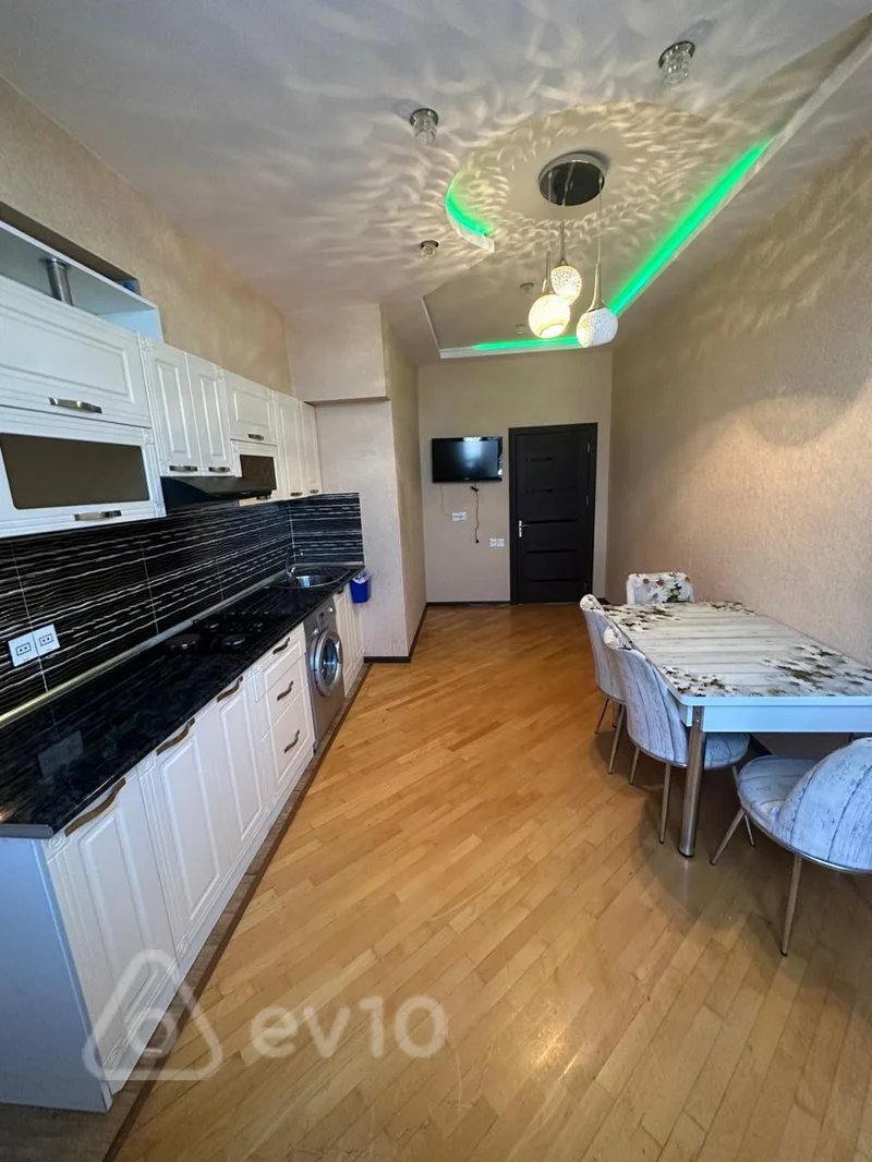 4 otaqlı mənzil, 140 m², xudu memmedov — kirayə — Mənzil, Bakı (8)