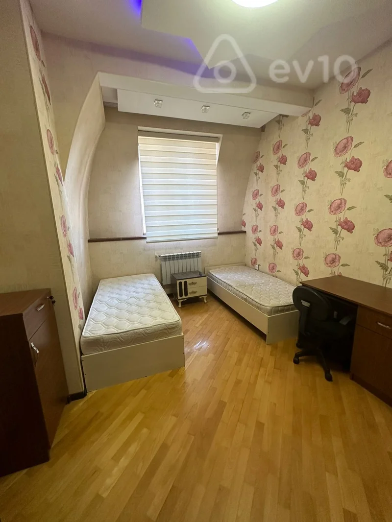 4 otaqlı mənzil, 140 m², Mehemmed Hadi — kirayə — Mənzil, Bakı (4)