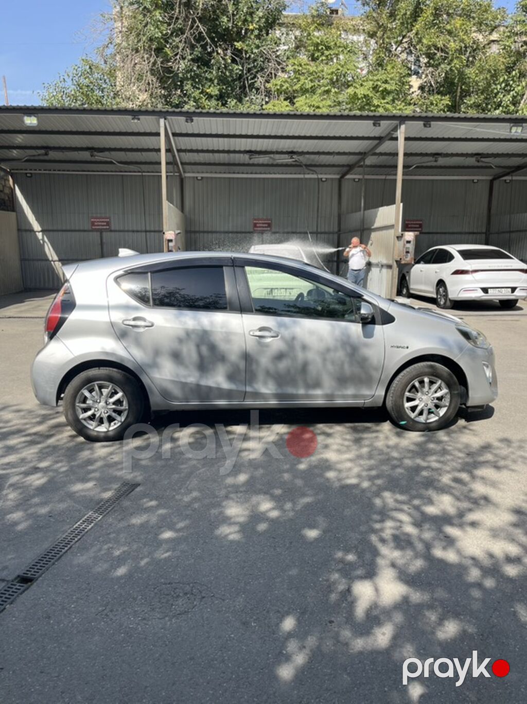 Real alıcıya şirin endirim eliyecem Toyota Aqua Hybrid, gümüşü rəng, 5 77-OJ-718 — Avtomobillər, Bakı (4)