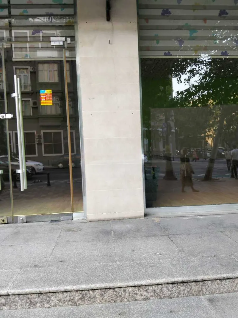 Kirayə verilir Obyekt 100 m² Bakı, Səbail r., Sahil m — Bakı