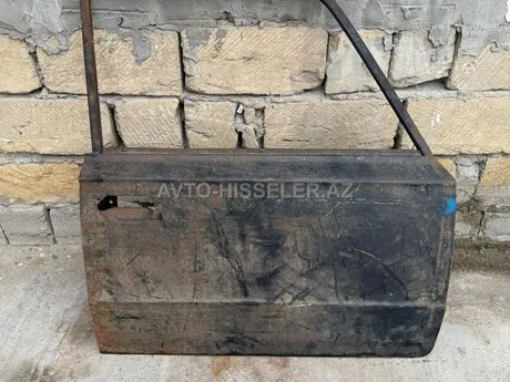 Lada (VAZ) 2106 ön sağ qapısı — Bakı