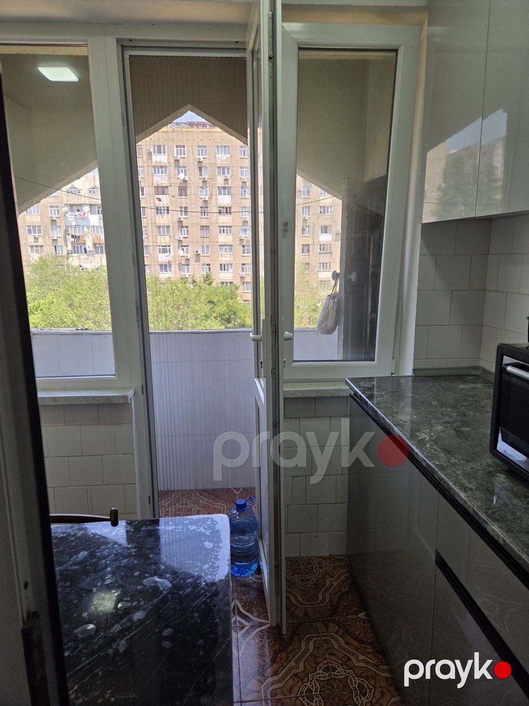 Satılır 3 otaqlı köhnə tikili 65 m² — Mənzil, Bakı (11)