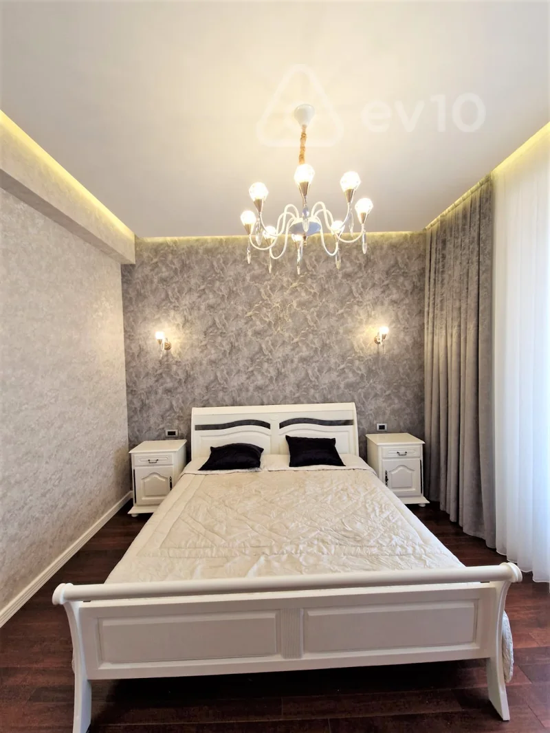 5 otaqlı mənzil, 230 m², Qarabağ atları meydanı — kirayə — Mənzil, Bakı (12)