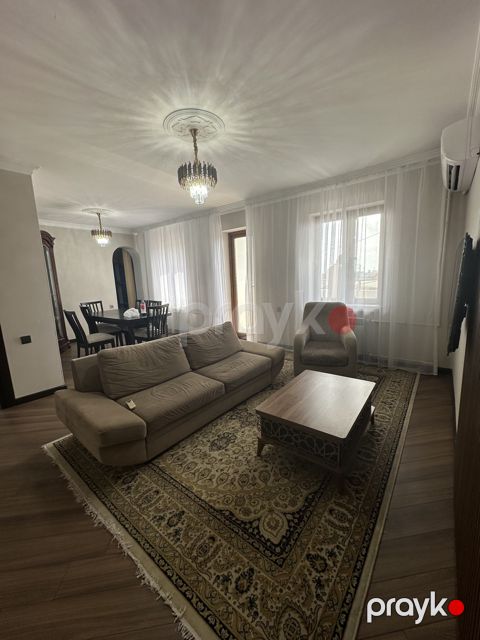 İcarəyə verilir 3 otaqlı köhnə tikili 100 m² — Bakı