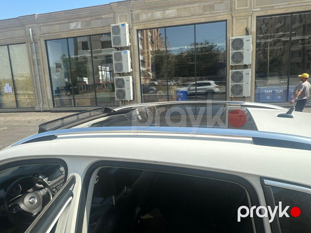 Volkswagen Tiguan, 2.0 L, 2011 il, 92 934 km 99-BL-029 — Avtomobillər, Bakı (9)