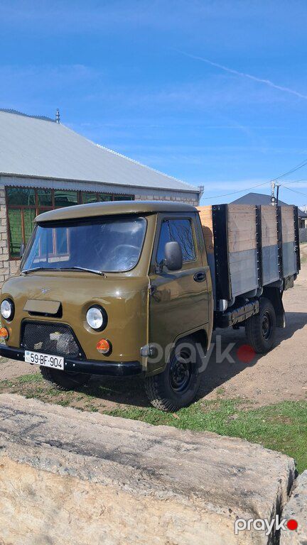 UAZ 3303, 2.4 L, 1989 il, 200 000 km — Gəncə