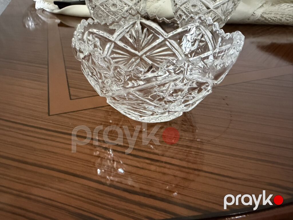 Kəsilmiş naxışlı şüşə qablar dəsti - Şəkillərdə 2 ədəd kiçik və 1 — Süfrə qabı, Digah (5)