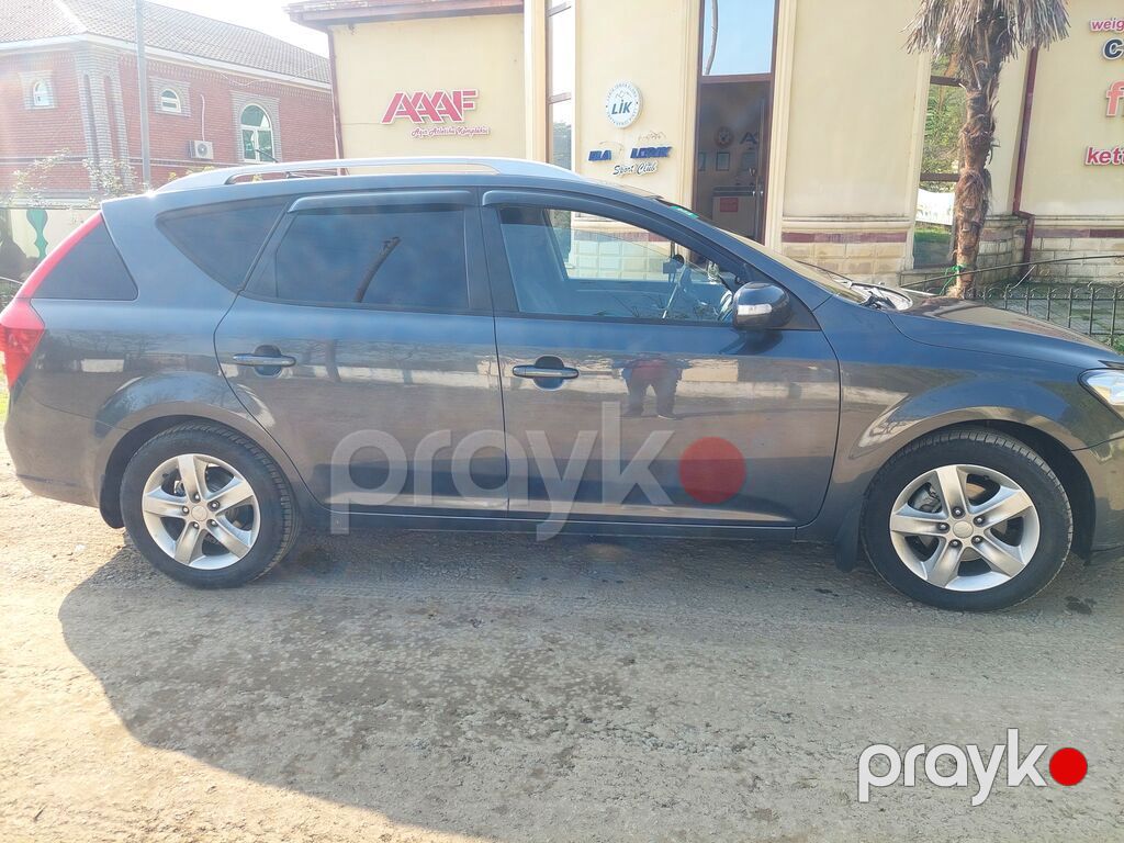 Kia Ceed: 1.6 l 2010 il Universal 77-FR-568 — Avtomobillər, Lerik (3)