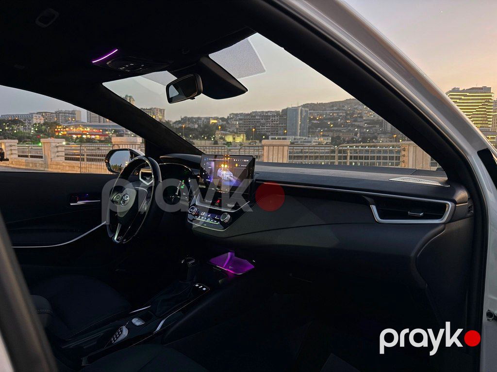 Toyota Corolla, 1.8 L, 0.85 kWh, 2025 il, 11 000 km — Avtomobillər, Bakı (6)