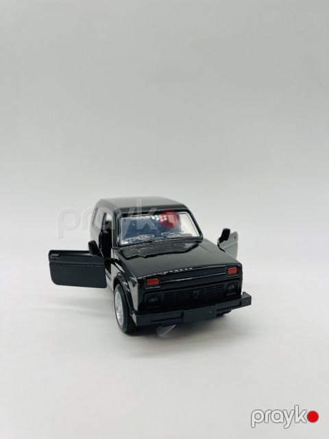 Maşın Lada Niva P-29, metal, qara — Bakı