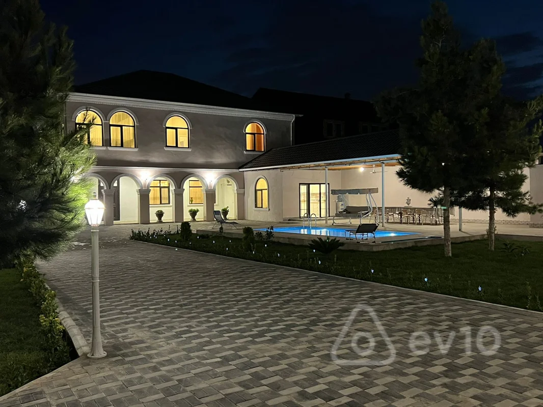 6 otaqlı həyət evi, 300 m², Mərdəkan qəs — Bakı