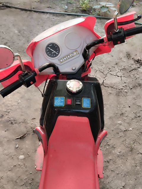 Uşaq üçün elektrikli motosiklet – “Hero 02” model. - Rəng — Ağstafa