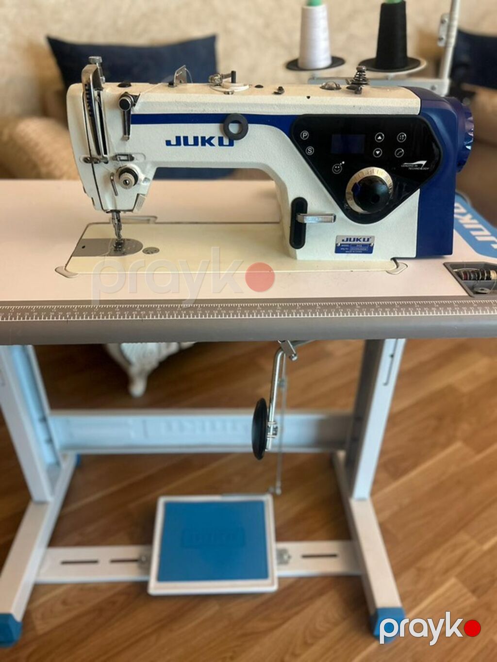 Sənaye tikiş maşını – Juku düz tikiş (straight stitch) modeli, masa və — Tikiş və işəmə maşınları, Qax (2)