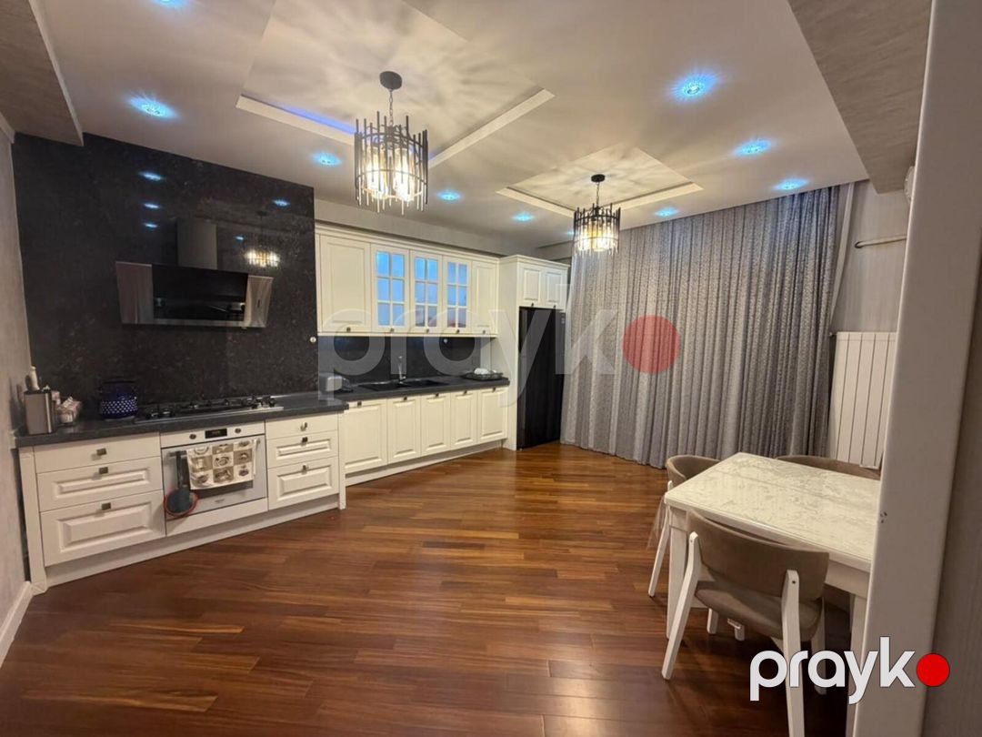 İcarəyə verilir 4 otaqlı yeni tikili 200 m² — Mənzil, Bakı (9)