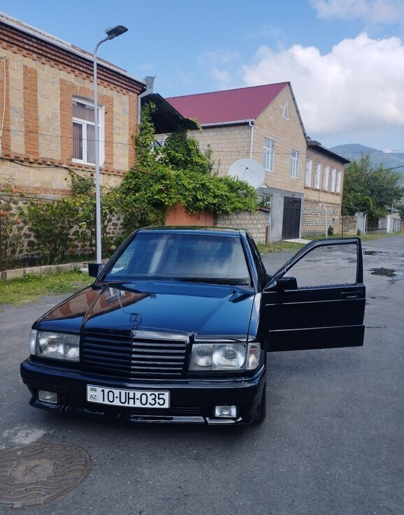 Mercedes 190, 1989 il, 456000 km 10-UH-035 — Avtomobillər, Zaqatala (8)