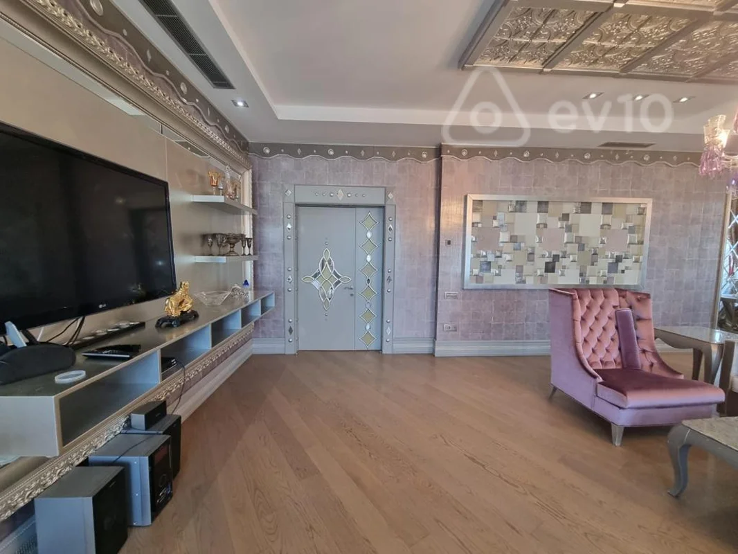 4 otaqlı mənzil, 235 m², Semed Vurgun kucesi — Mənzil, Bakı (5)