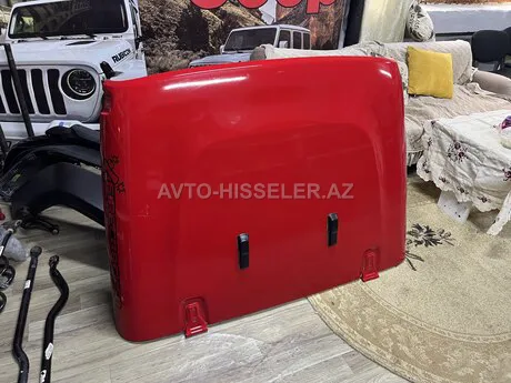 Jeep Wrangler kapotu — Bakı