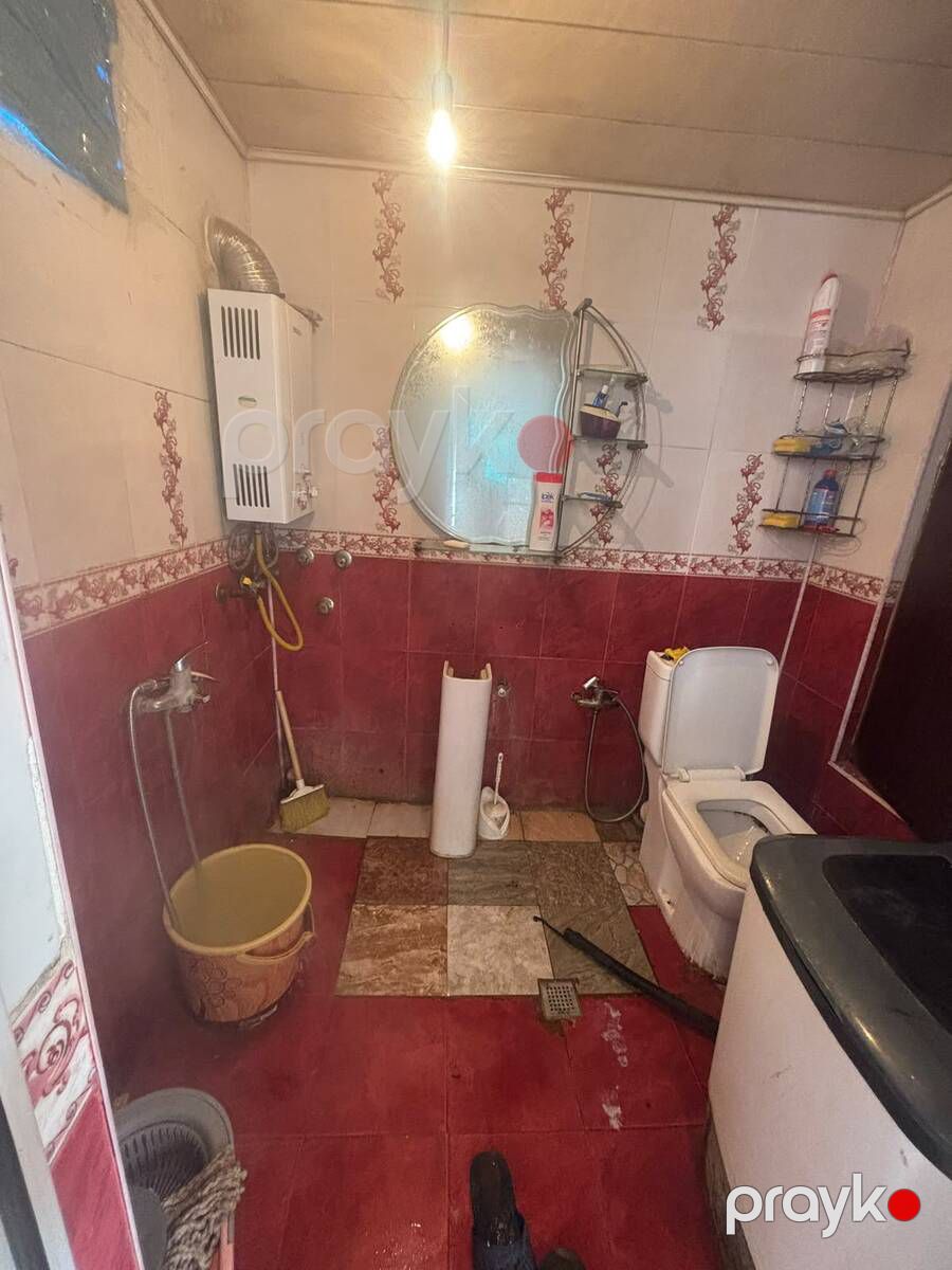 Satılır 2 otaqlı köhnə tikili 45 m² — Mənzil, Bakı (2)