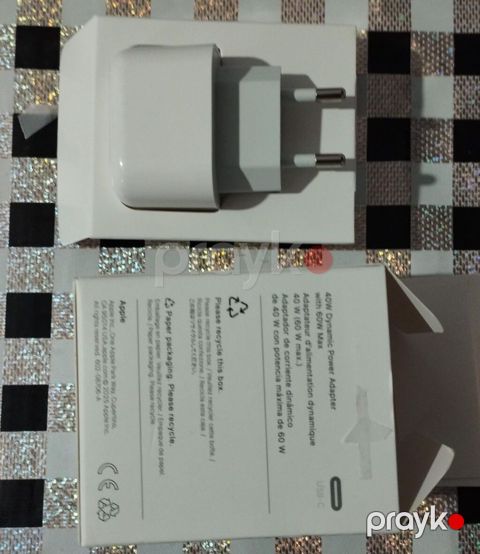 İphone başliq 1 il rəsmi zəmanət talonu Qiymət 50 m 15 gün işlənib — Bakı