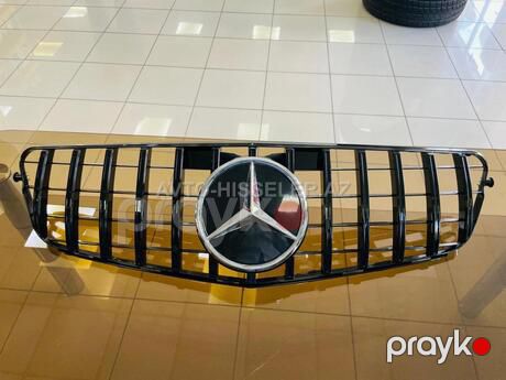 Mercedes-Benz C-Class W204 radiator barmaqlığı — Bakı