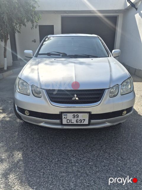 Mitsubishi Airtrek, 2.0 L, 2001 il, 300 000 km — Xırdalan
