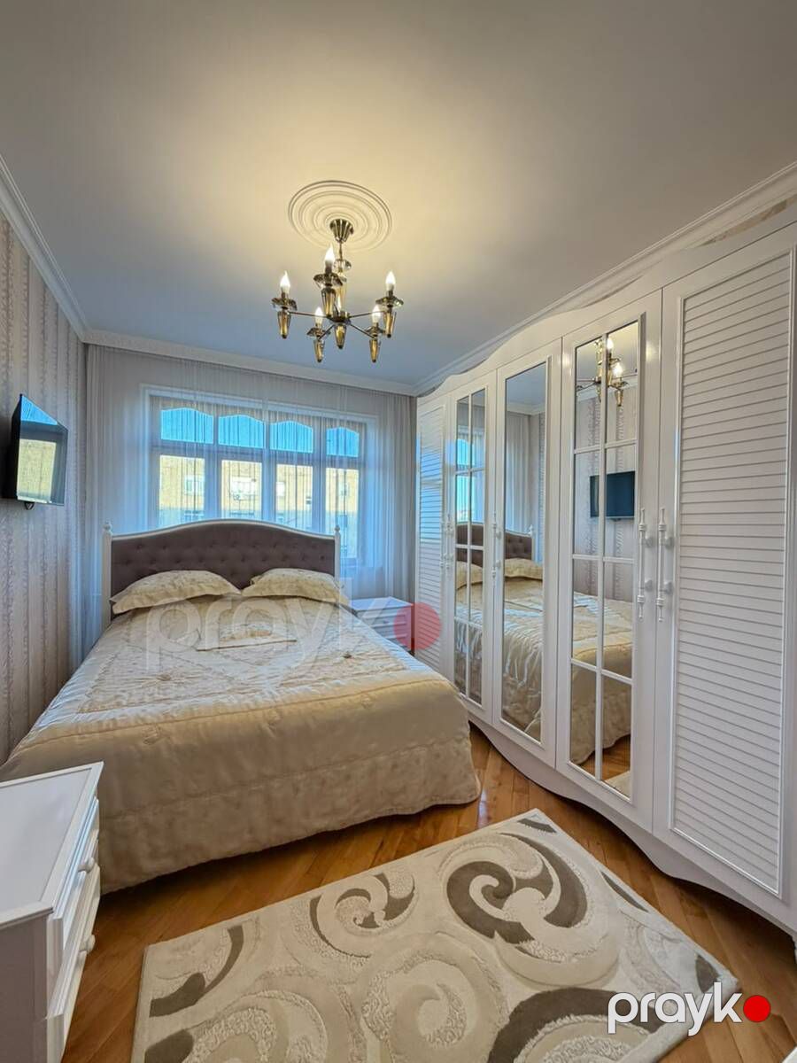 Satılır 4 otaqlı köhnə tikili 100 m² — Mənzil, Bakı (8)
