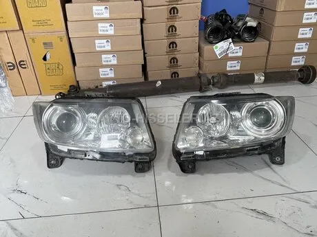 Jeep Grand Cherokee faraları — Bakı