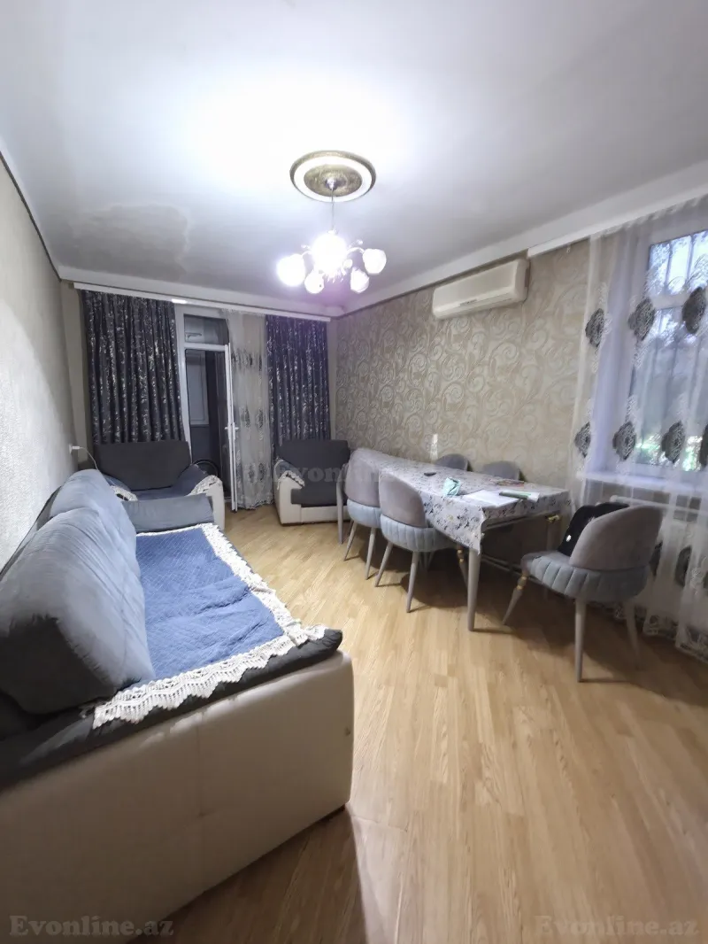 Satılır 2 otaqlı Mənzil Köhnə tikili 65 m² Bakı, Sabunçu r., Bakıxanov — Bakı