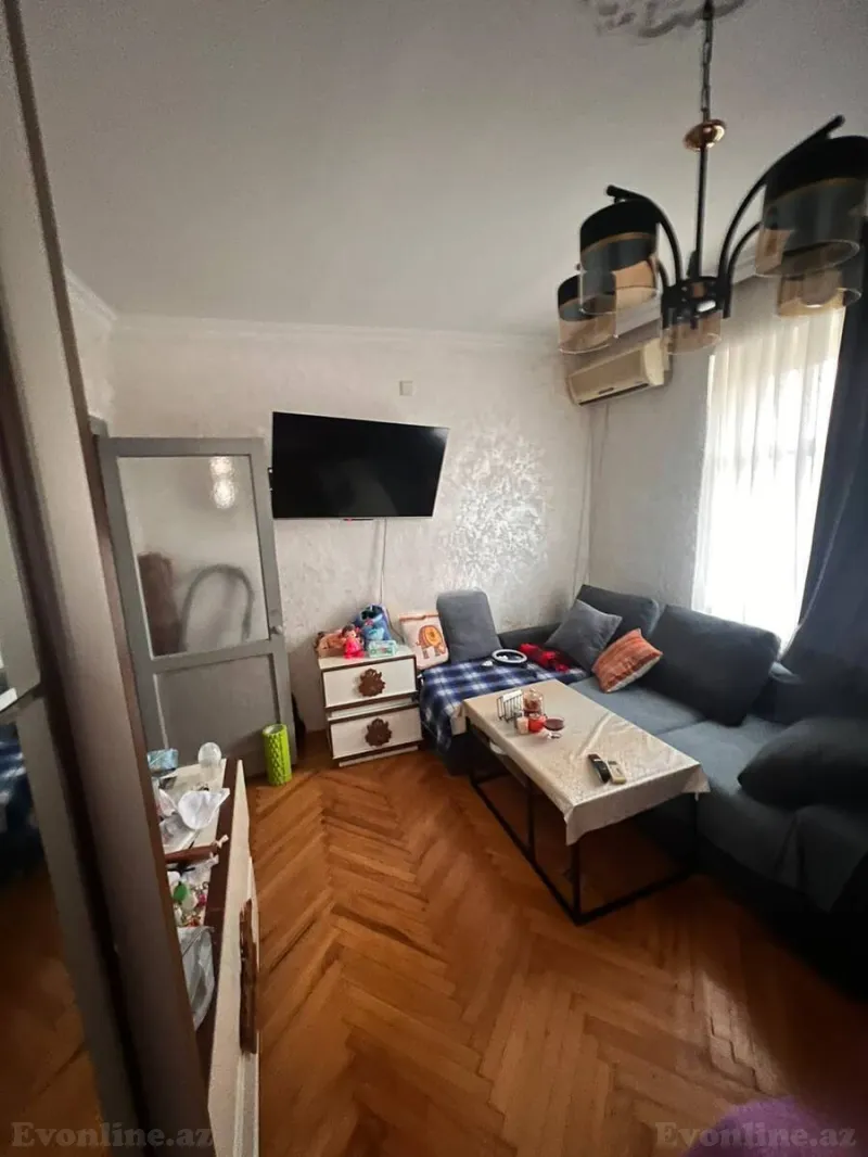Satılır 1 otaqlı Mənzil Köhnə tikili 35 m² Bakı, Sabunçu r., Bakıxanov — Bakı
