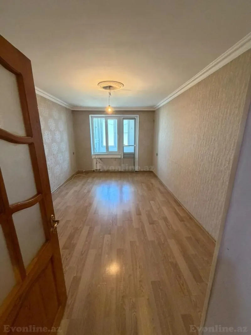 Satılır 3 otaqlı Mənzil Köhnə tikili 76 m² Bakı, Sabunçu r., Bakıxanov — Mənzil, Bakı (2)