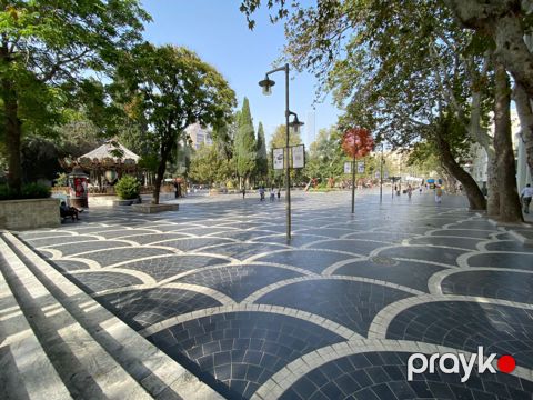 Satılır 3 otaqlı köhnə tikili 103 m² — Bakı