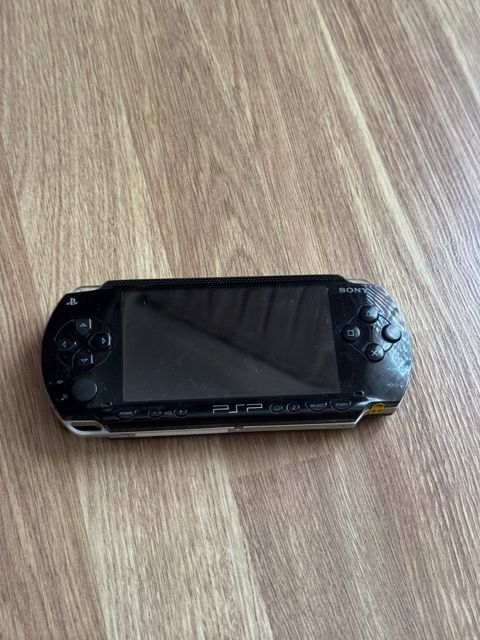 Sony PSP oyun konsolu — Bakı