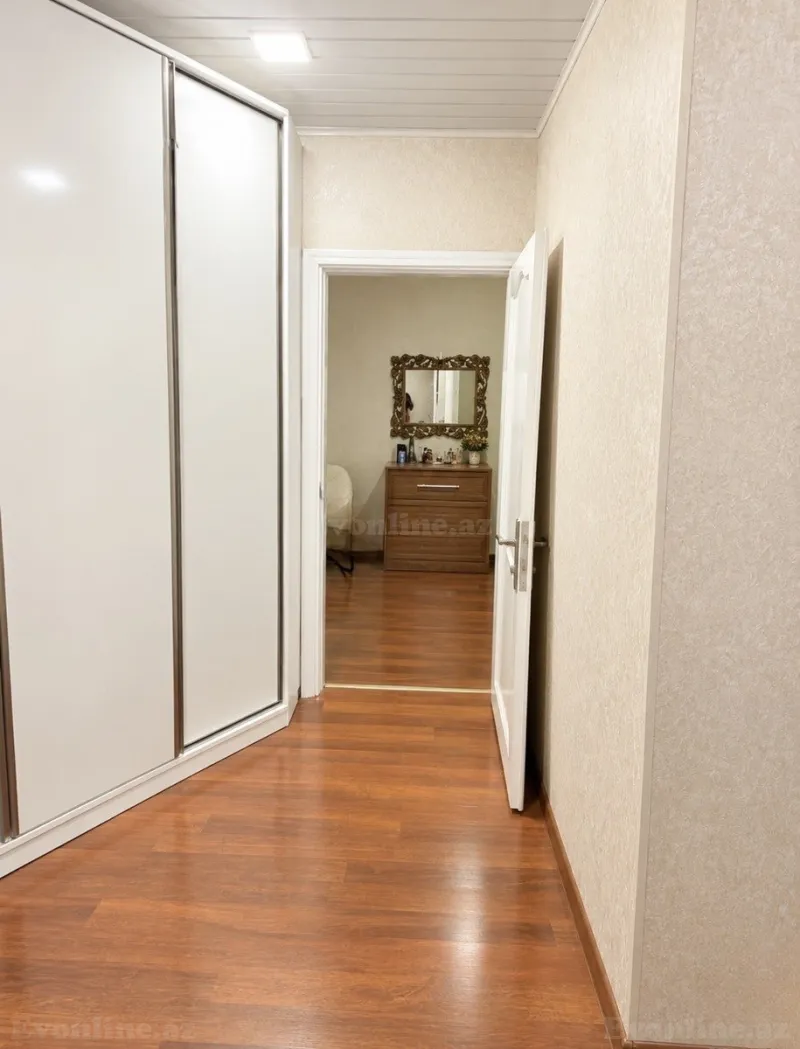 Satılır 3 otaqlı Mənzil Köhnə tikili 85 m² Bakı, Nəsimi r., Memar Əcəmi m., 4-cü mikrorayon — Mənzil, Bakı (8)
