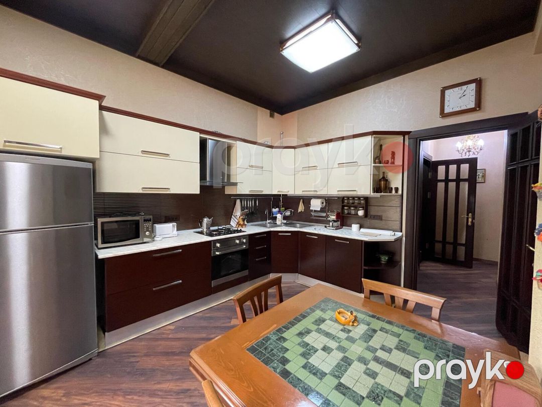 İcarəyə verilir 2 otaqlı köhnə tikili 90 m² — Mənzil, Bakı (7)