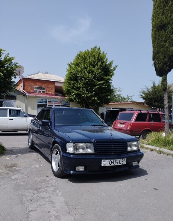 Mercedes 190, 1989 il, 456000 km — Zaqatala