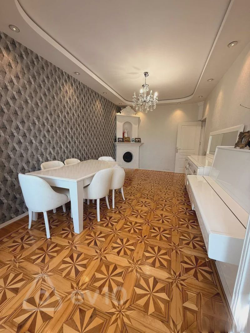 For sale: 4-room apartment (old building), 110 m² — Mənzil, Bakı (3)