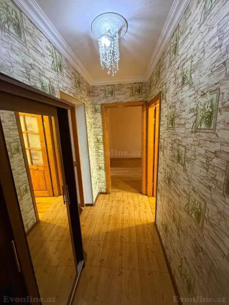 Satılır 3 otaqlı Mənzil Köhnə tikili 76 m² Bakı, Sabunçu r., Bakıxanov — Mənzil, Bakı (8)