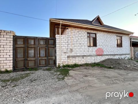 Satılır 4 otaqlı həyət evi/bağ evi 130 m² — Qazax