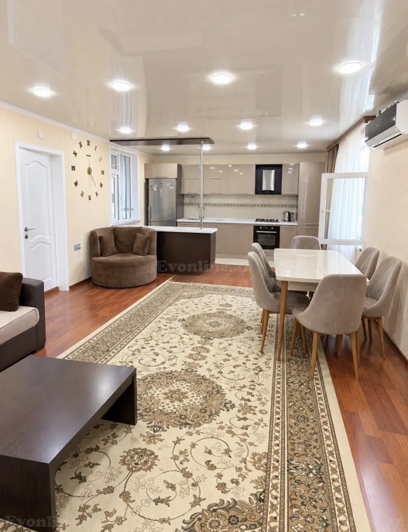 Satılır 3 otaqlı Mənzil Köhnə tikili 85 m² Bakı, Nəsimi r., Memar Əcəmi m., 4-cü mikrorayon — Mənzil, Bakı (2)