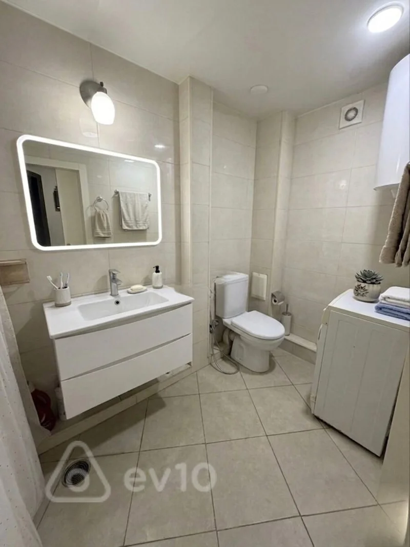 3 otaqlı mənzil, 85 m², Azadliqda 47 nomrəli məktəbin ətrsfi — Mənzil, Bakı (8)