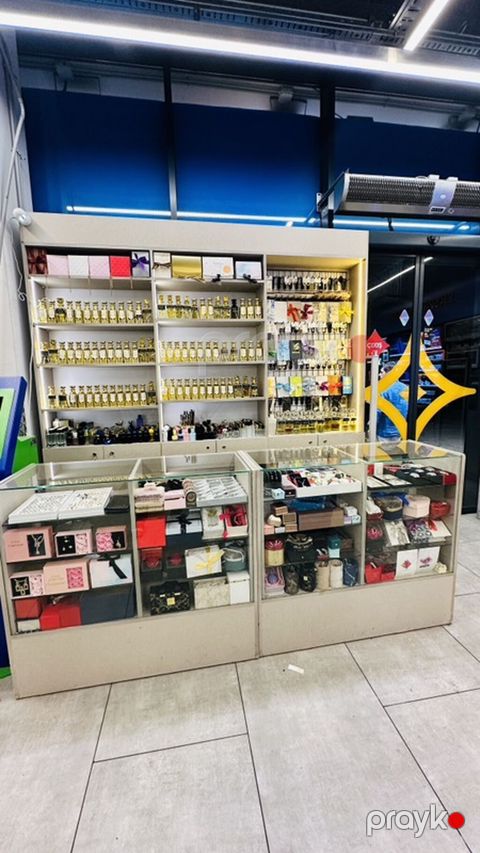 Market daxili ətir yerinə təcrübəli işçi tələb olunur ünvan əcəmi — Bakı