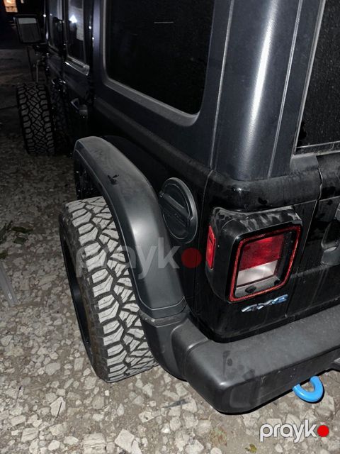 Jeep Wrangler üçün arxa sağ sol qanadı — Bakı