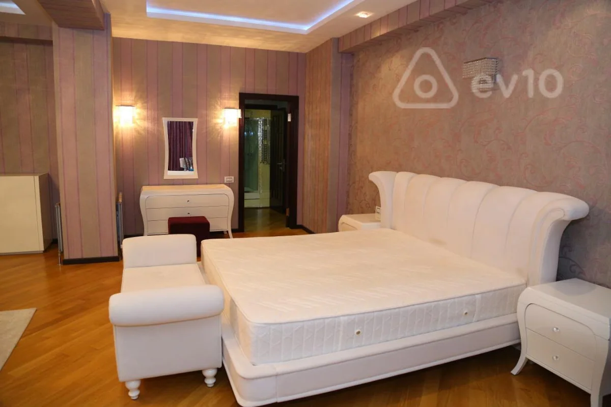 4 otaqlı mənzil, 270 m², Afiyətdin Cəlilov küç — kirayə — Mənzil, Bakı (6)