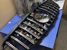 Mercedes W213 Radiator Barmaqlığı və Spoyleri — Bakı