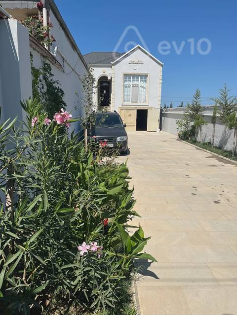 4 otaqlı həyət evi, 140 m², Ramanı savxoz — Aynur xanım