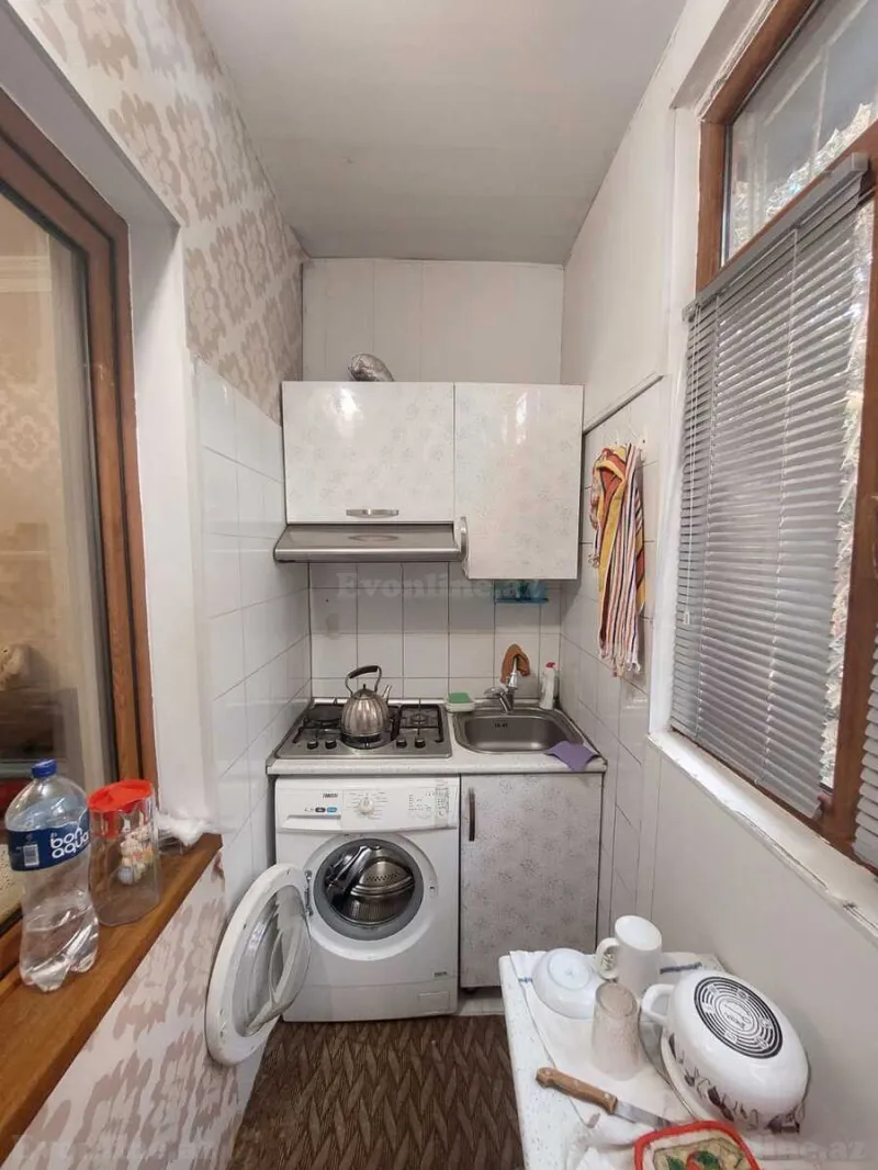 Satılır 2 otaqlı Mənzil Köhnə tikili 50 m² Bakı, Binəqədi r., Azadlıq prospekti m., 7-ci mikrorayon — Mənzil, Bakı (8)