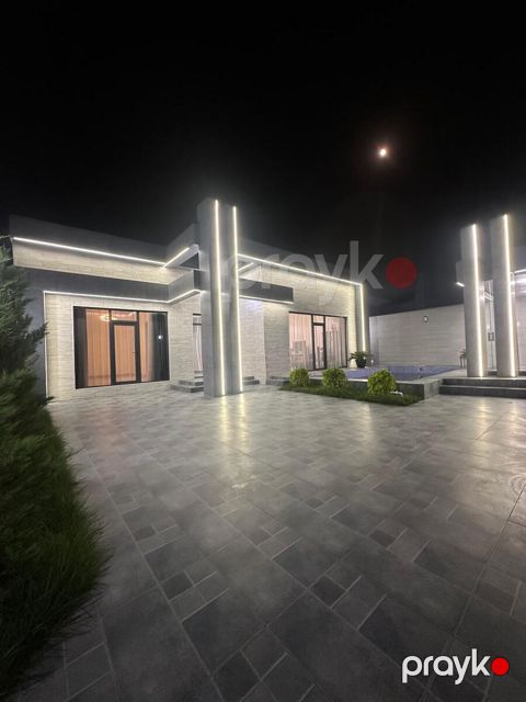 Satılır 4 otaqlı həyət evi/bağ evi 180 m² — Bakı