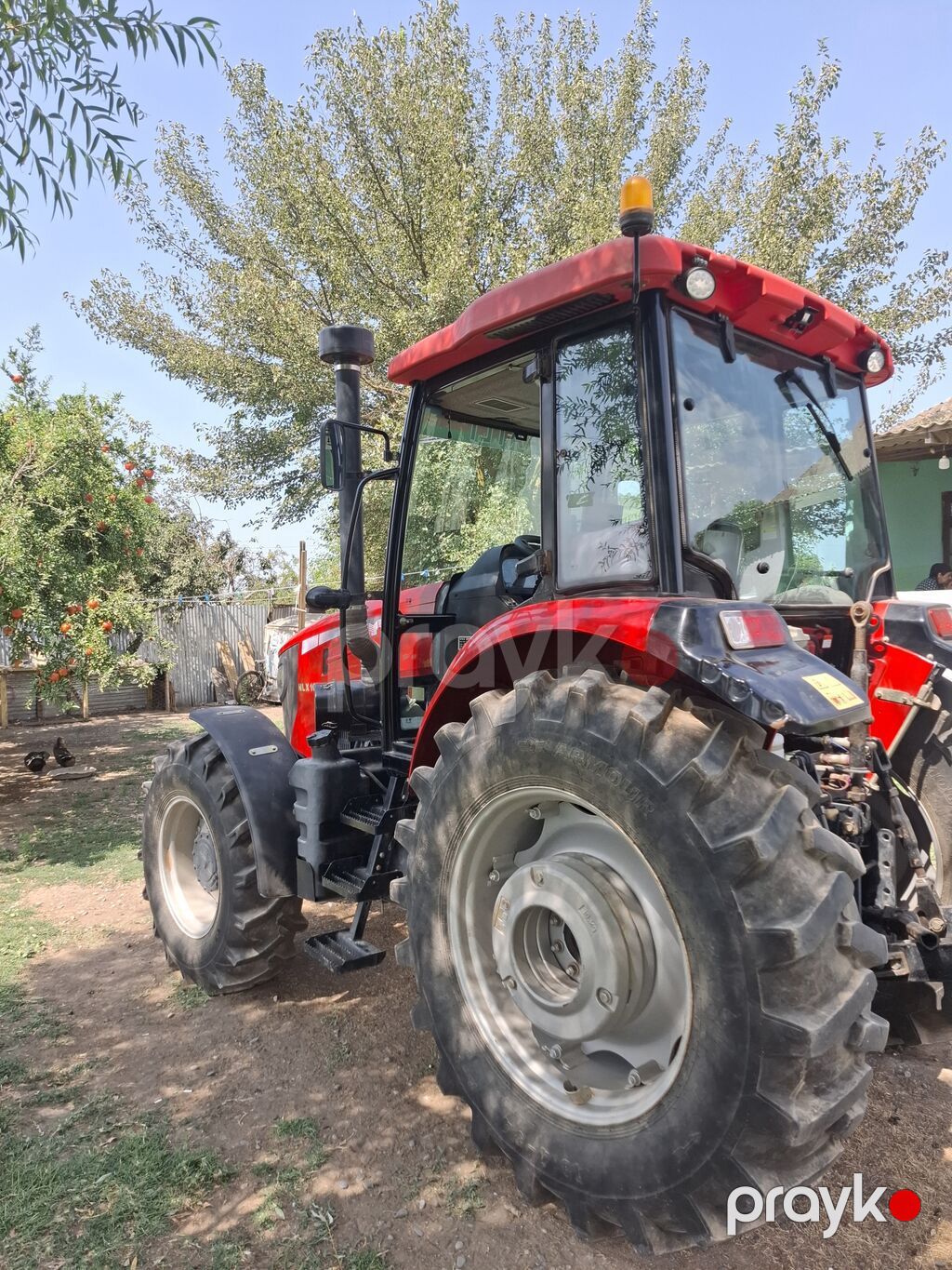 YTO NLX1024 kənd təsərrüfatı traktoru - Güclü dizel mühərrik — Traktorlar, Saatlı (8)