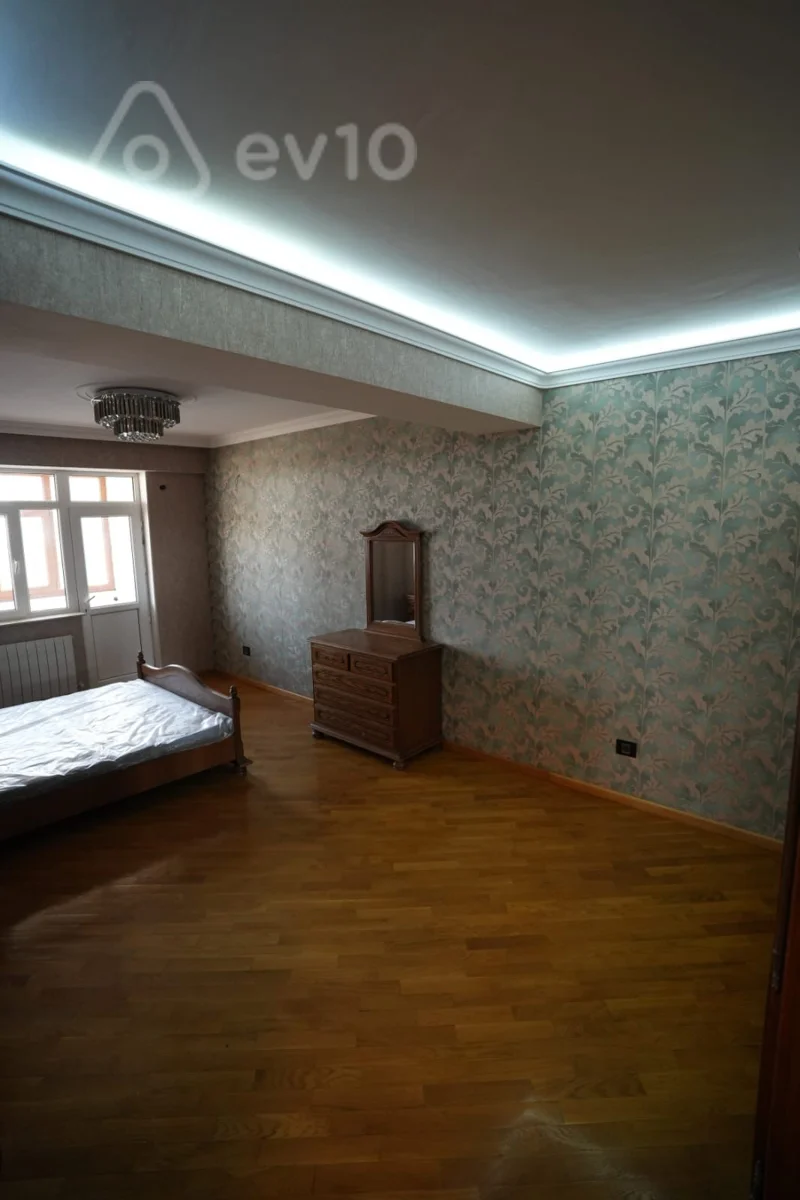 4 otaqlı mənzil, 178 m², Mirmahmud Kazımovski küçəsi — kirayə — Mənzil, Bakı (5)