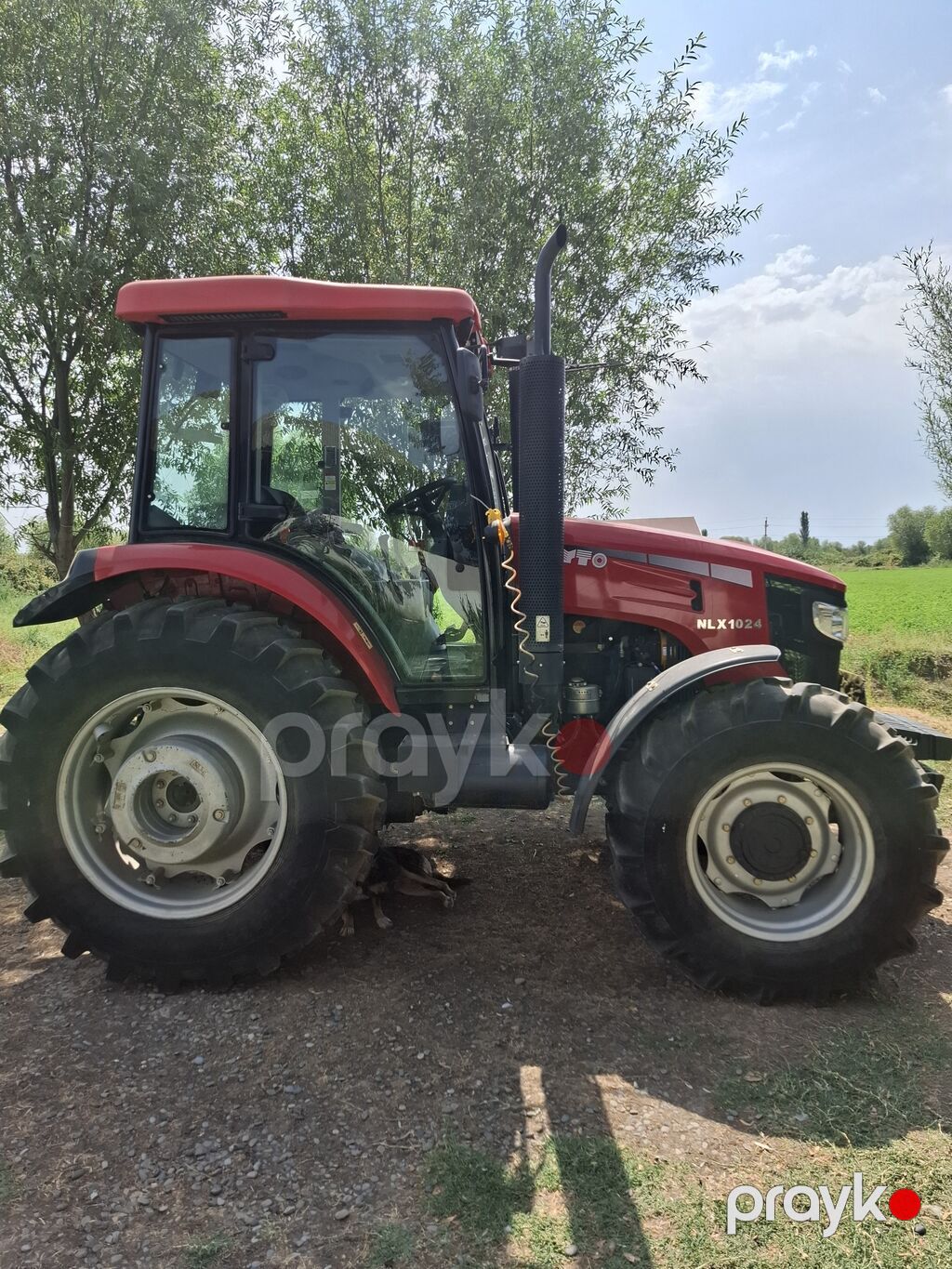 YTO NLX1024 kənd təsərrüfatı traktoru - Güclü dizel mühərrik — Traktorlar, Saatlı (4)